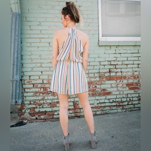 Mustard Seed Striped Front Tie Romper Size Large - Picture 3 of 6